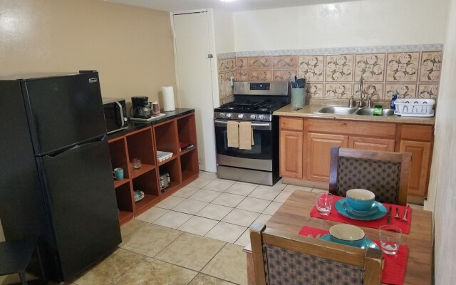 Pinecrest Inn & Suites