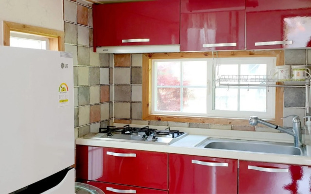 Yangyang Pinot Tree Pension