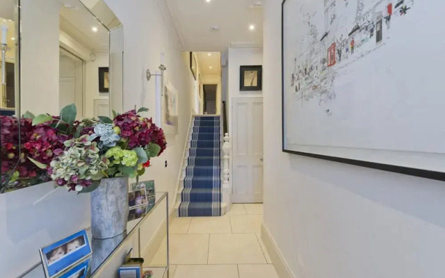 Cosy 4-bed Family Home Shepherd s Bush