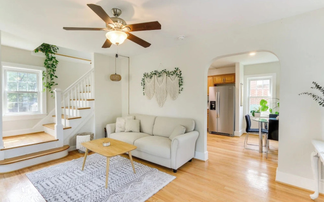 Chic Front Royal Retreat Near Shenandoah River!