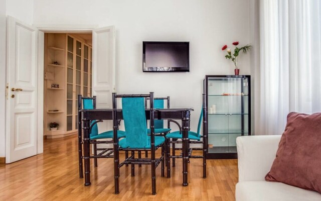 Bright and Modern 2 bed Flat Near San Giovanni