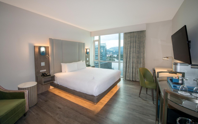 Coast Coal Harbour Vancouver Hotel by APA
