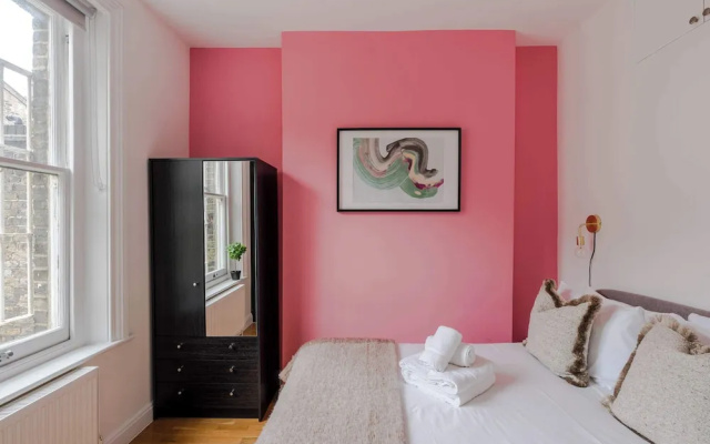 Dionysus Den - Fitzrovia - by Frankie Says