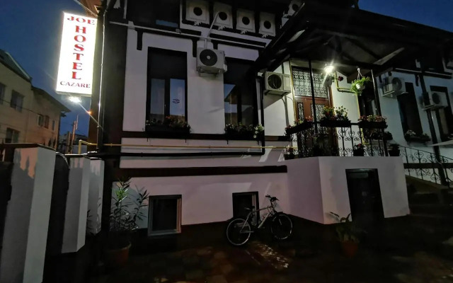 Joe Hostel