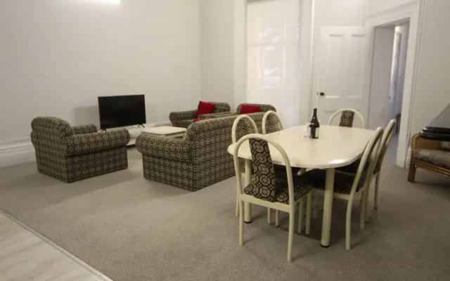 Seafield Tower Glenelg Apartment no 1