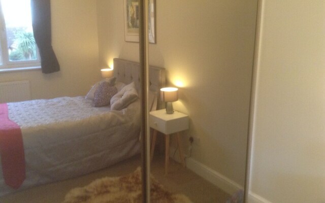 Lovely House With Garden Near Maldon Promenade