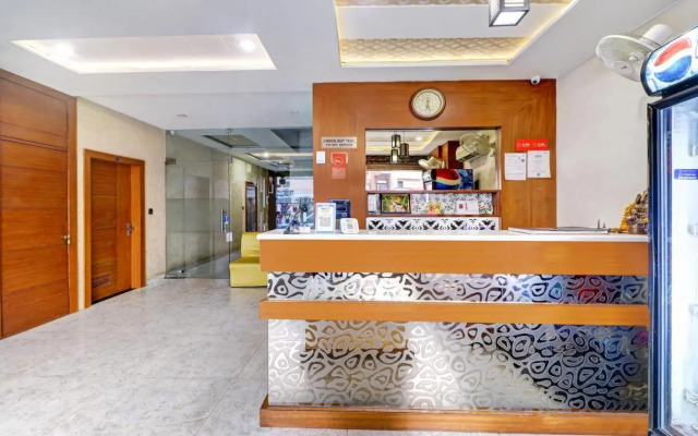 Itsy Hotels Anjali Mahal 500, Mtrs From Mathura Railway Station