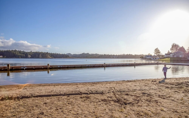 Baywood Shores Bed & Breakfast