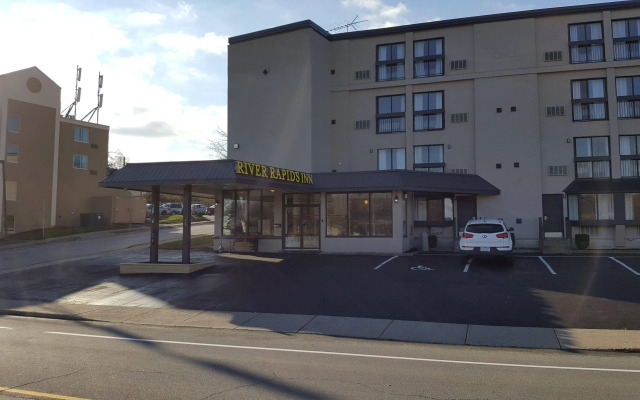 River Rapids Inn