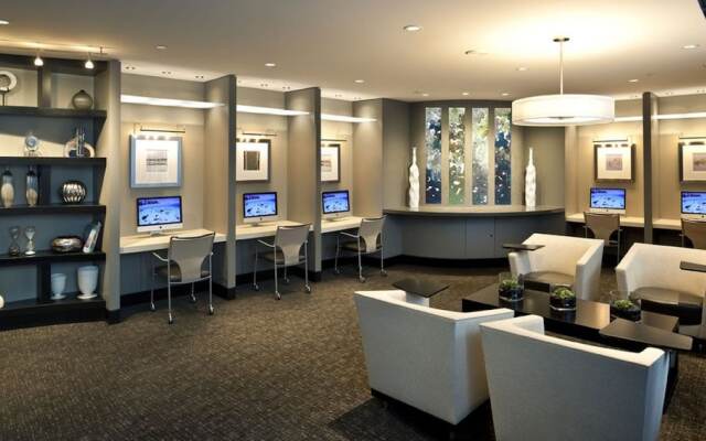 Global Luxury Suites at Pentagon City South