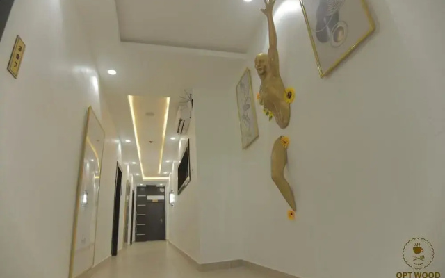 Opt Wood Hotels