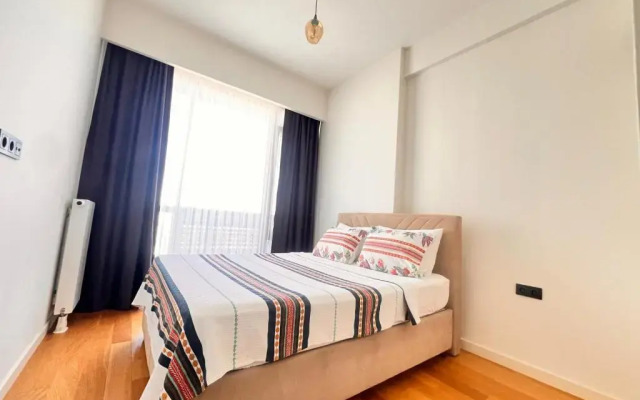 G Tower Residence Luxury Apartment