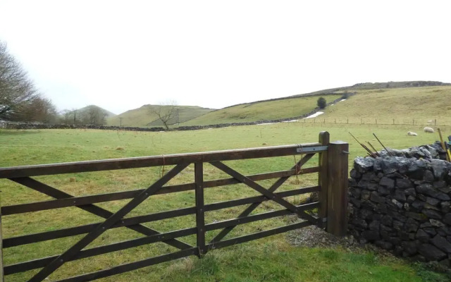 Hall End Barn