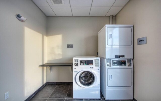 Courtyard by Marriott Fargo