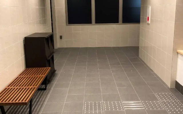 Fujisawa Inn & Suites