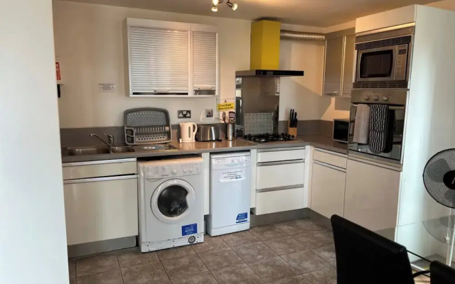 Premium 2Pax Apartment with Kitchen