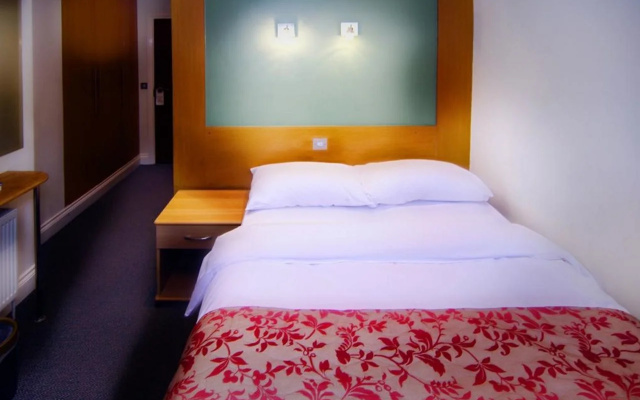 Westbury Hotel