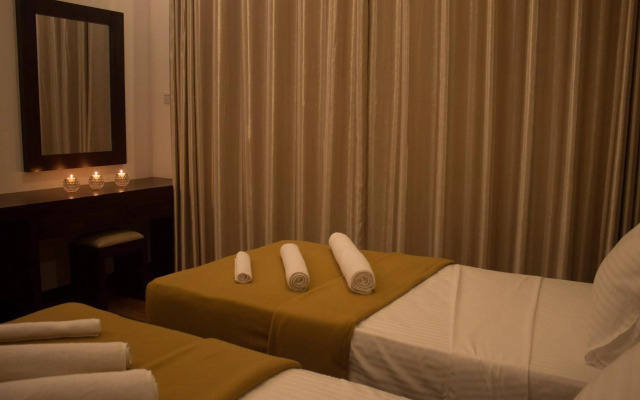 The Suite 262