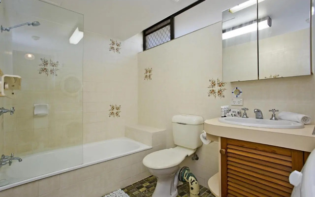 Aries Holiday Apartments