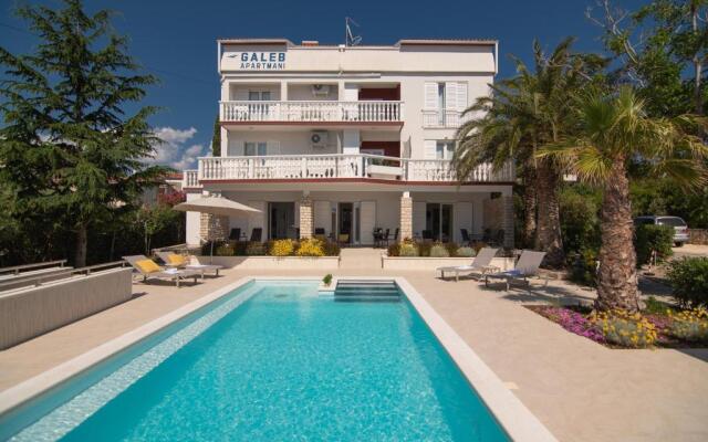 Pool Apartments Galeb