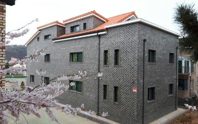 Hub Guest House