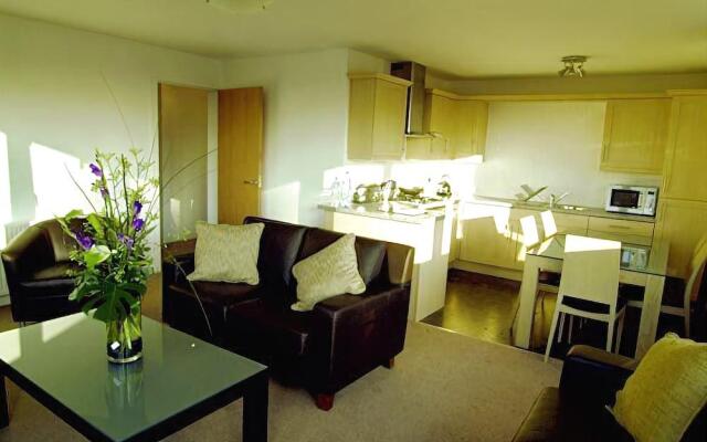 Fountain Court Apartments - EQ2