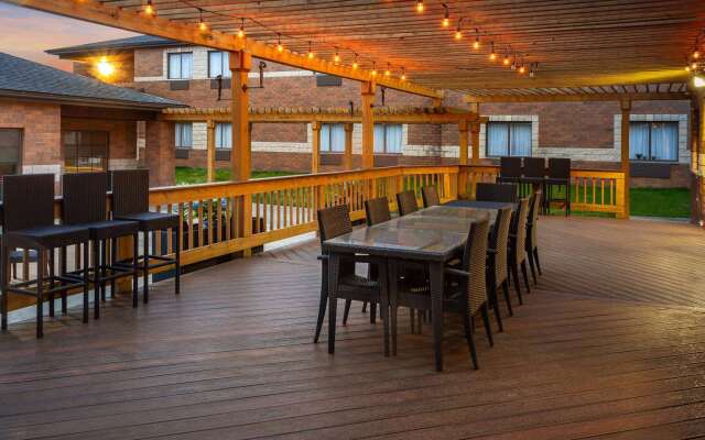 Super 8 by Wyndham Copley Akron