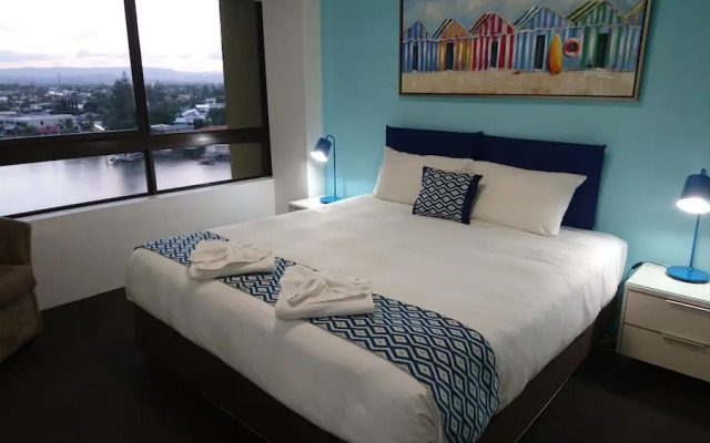 Surfers Hawaiian Holiday Apartments