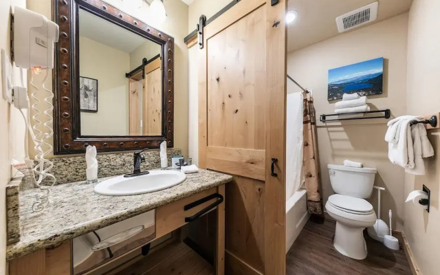 215 Bldg B Condo