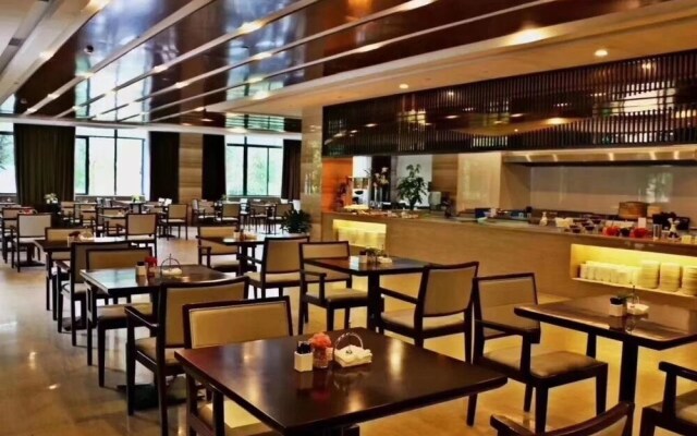 Qiandao Lake Pearl Peninsula Hotel