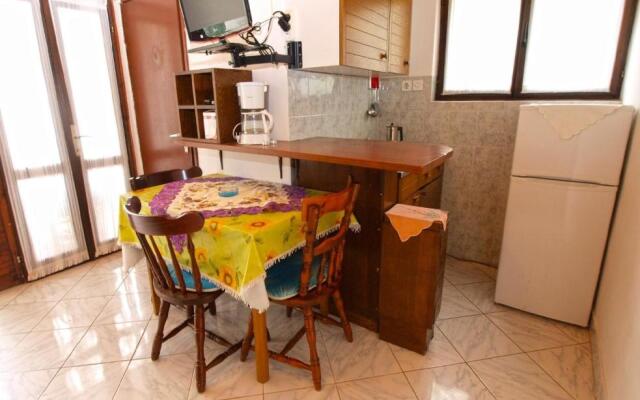 Apartment 1057