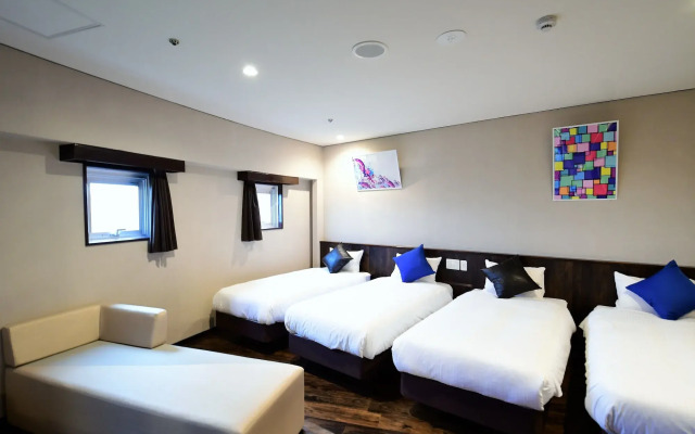 Rycom Crystal Hotel