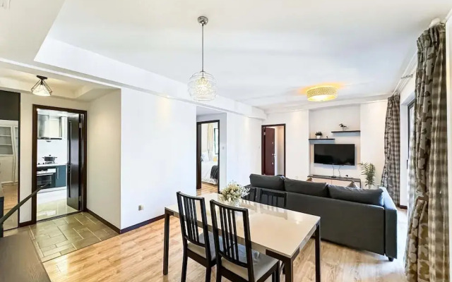 Tyms 2BR 2BA Apt Near MetroCity Line 1 9