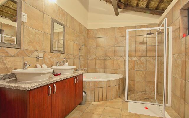 Royale Marlothi Safari Lodge