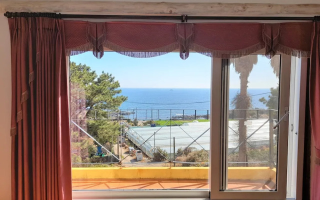 Lime Orange Vill Pension