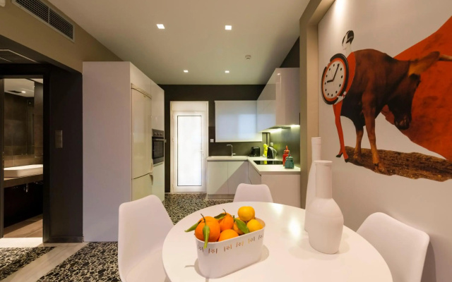Ma Maison Nο 1, Penthouse, Acropolis and Lycabettus view, 15' to Acropolis by metro, 1' from Metro Station