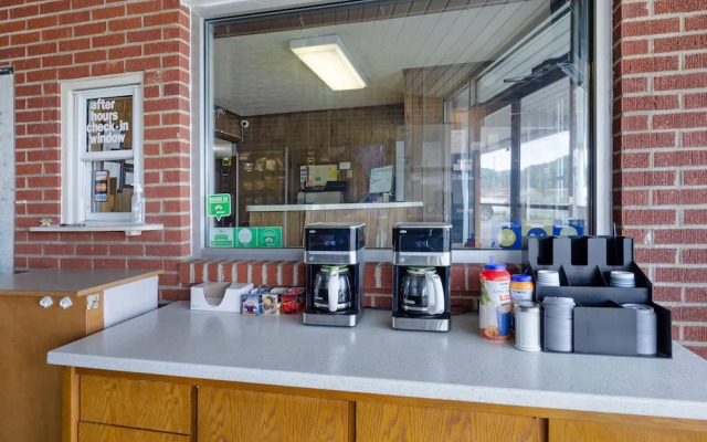 Knob Hill Motor Lodge – Hillsville