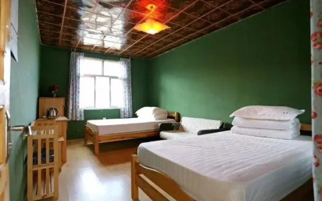 Lvpeng Youth Hostel