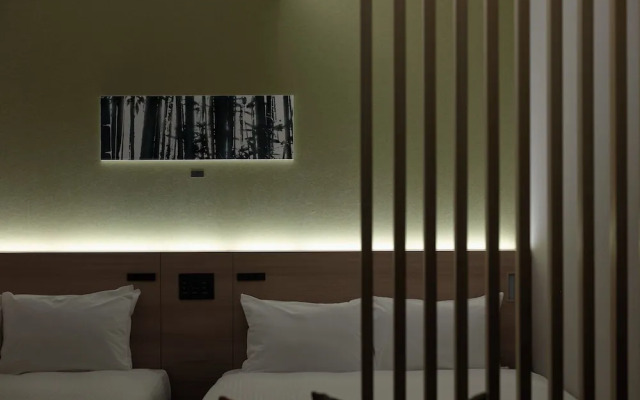 Premium Apart MONday KYOTO GOJO