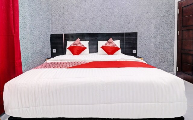 OYO 91203 Naufal Residence Syariah