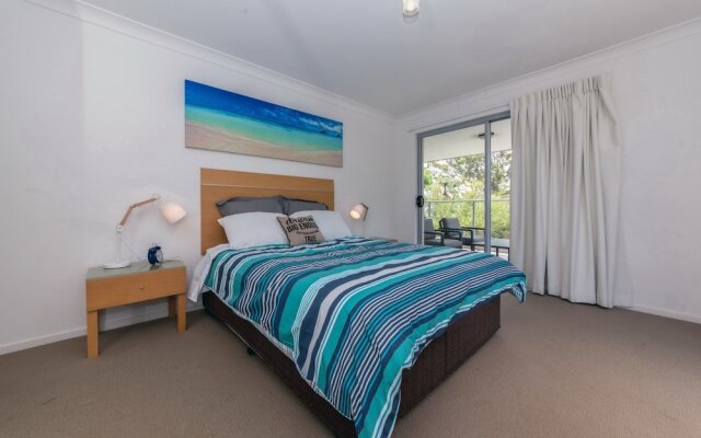 Shoal Bay Beach Club, 17/2 Shoal Bay Road