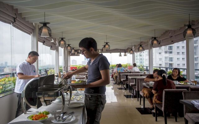 Parkside Sunline Hotel