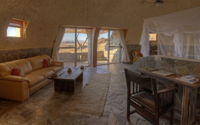 Rostock Ritz Desert Lodge