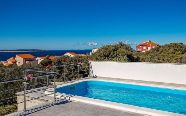 Beautiful Home in Mandre With Wifi and 3 Bedrooms