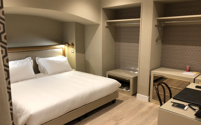 Caruso Place Boutique & Wellness Suites
