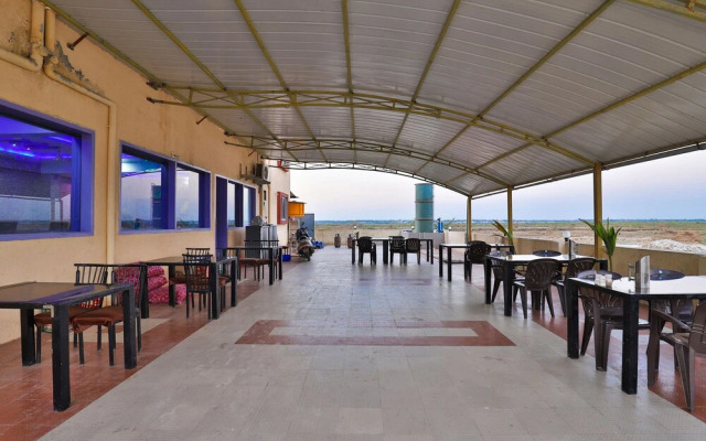 OYO 29155 Village Hotel