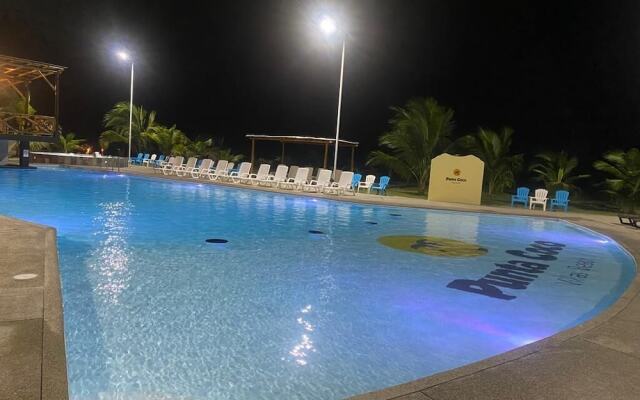 Punta Coco Villas Beach