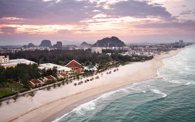 Sandy Beach Non Nuoc Resort