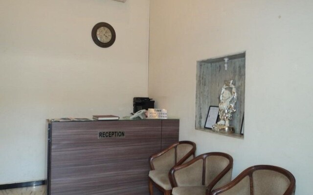 Room Maangta 132 - Vile Parle West