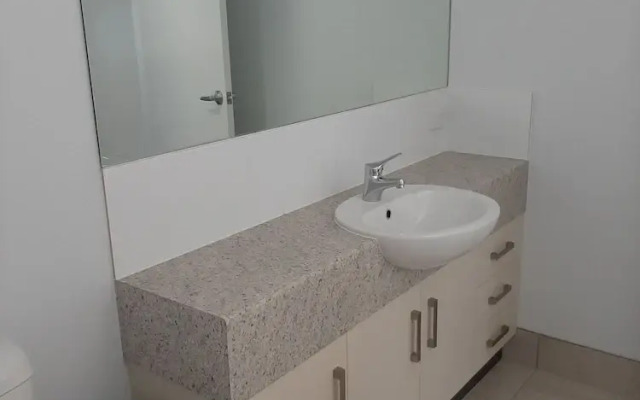 Room-cozy Room With Separate Entrance an